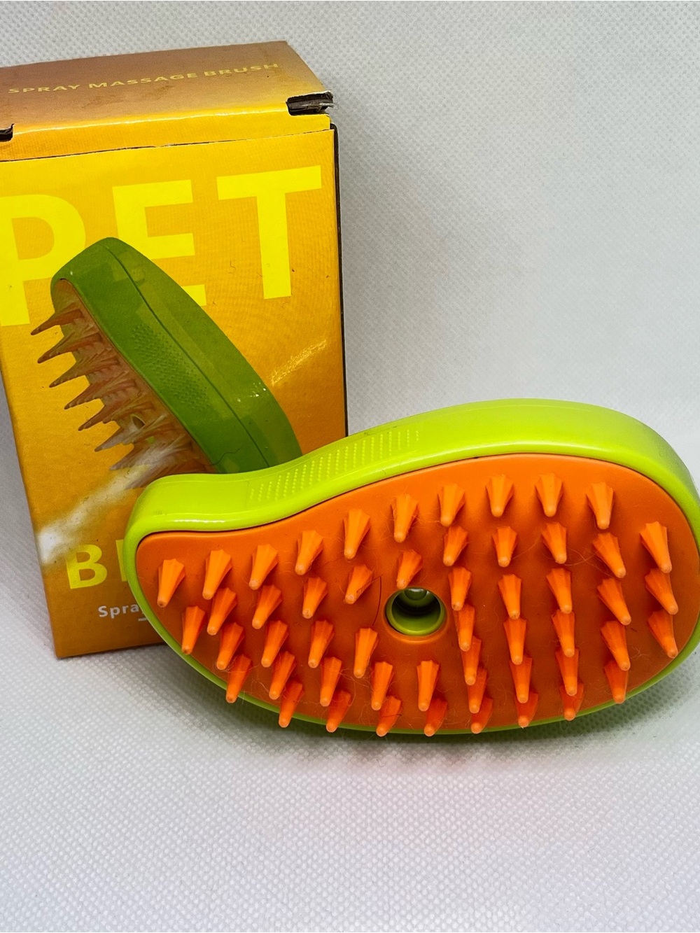 Dumpill 3-in-1 Rechargeable Electric Steam Mist Pet Grooming Spa Brush BNWT